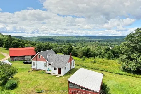 114 Moore Lane, Bancroft, ON K0L 1C0
