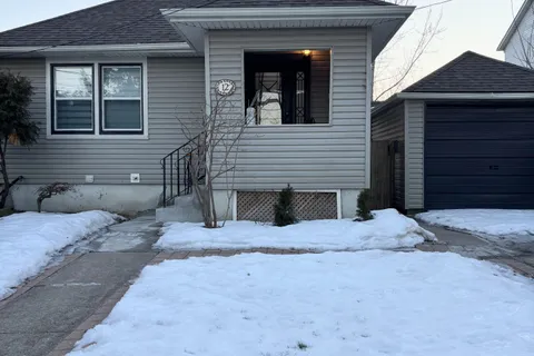12 LISGAR Street, ON L2S 1P7