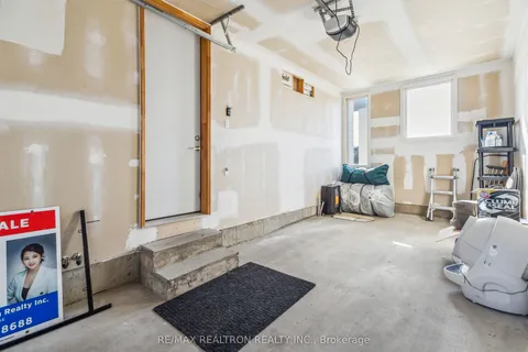 931 Sarnia Road, ON N6H 0J7