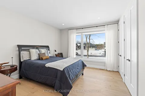 425 Ginger Crescent, Greely - Metcalfe - Osgoode - Vernon and Area, ON K0A 2P0