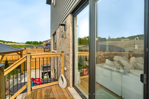 3978 Highland Park Drive, Lincoln, ON L3J 0T1