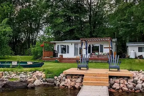 573 Pine Point Lane, Centre Hastings, ON K0K 3J0