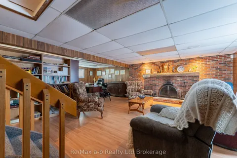 4 Burdock Court, Tillsonburg, ON N4G 2P8