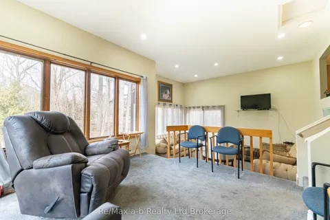 4 Burdock Court, Tillsonburg, ON N4G 2P8