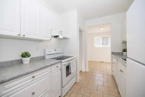 9 Colborne Street, ON L2V 3P6
