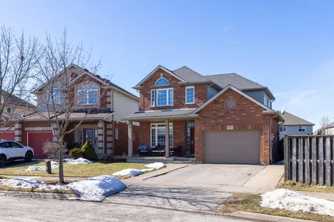 7 Honey Locust Circle, ON L2V 5E3