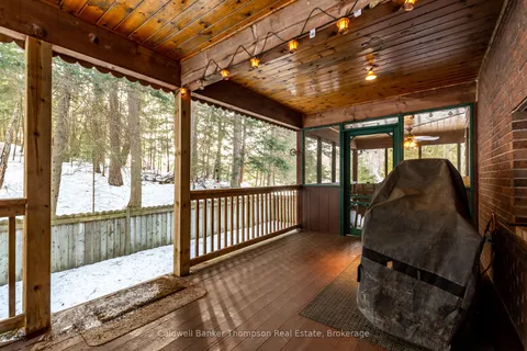 215 Ena Drive, Huntsville, ON P1H 2J4