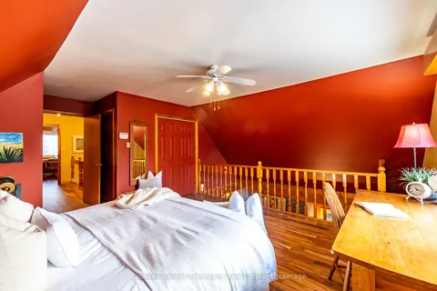 215 Ena Drive, Huntsville, ON P1H 2J4