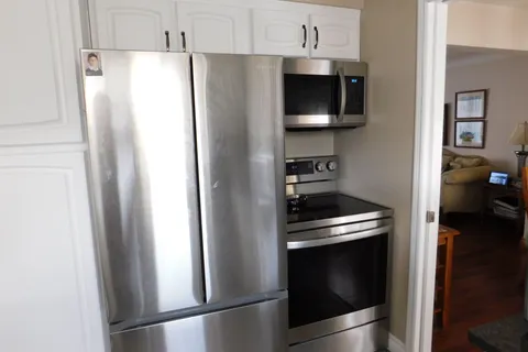 6408 Galaxy Drive, ON L2J 3Y3