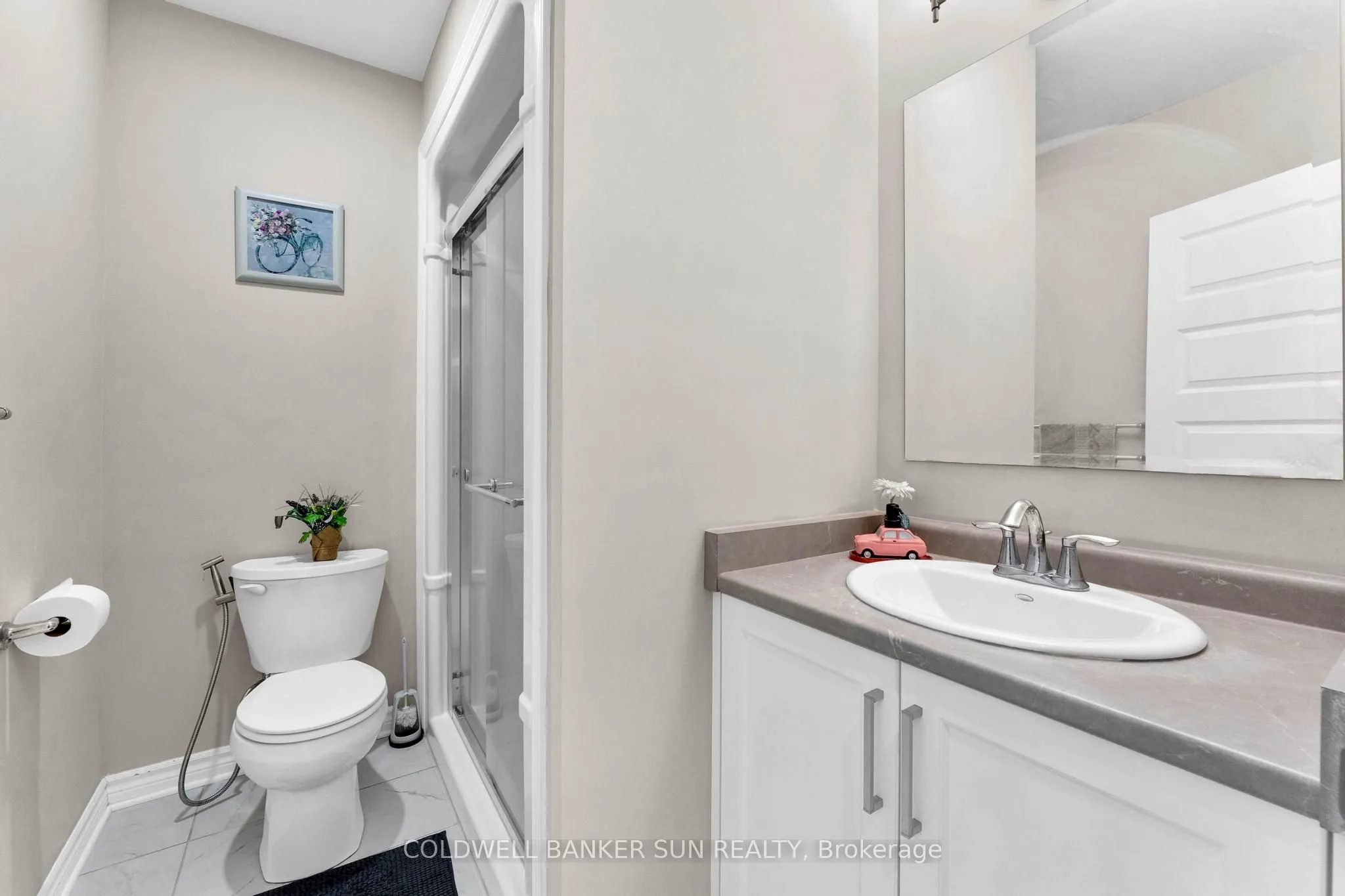 24 Sutherland Crescent, ON N5C 0E3