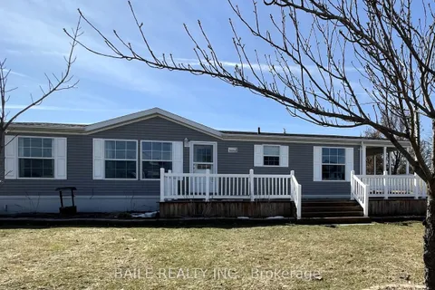 598 GOLD Street, Warwick, ON N0M 2S0