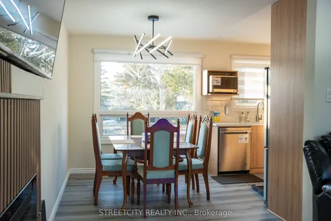 1199 Farnsborough Crescent, ON N5V 2L7