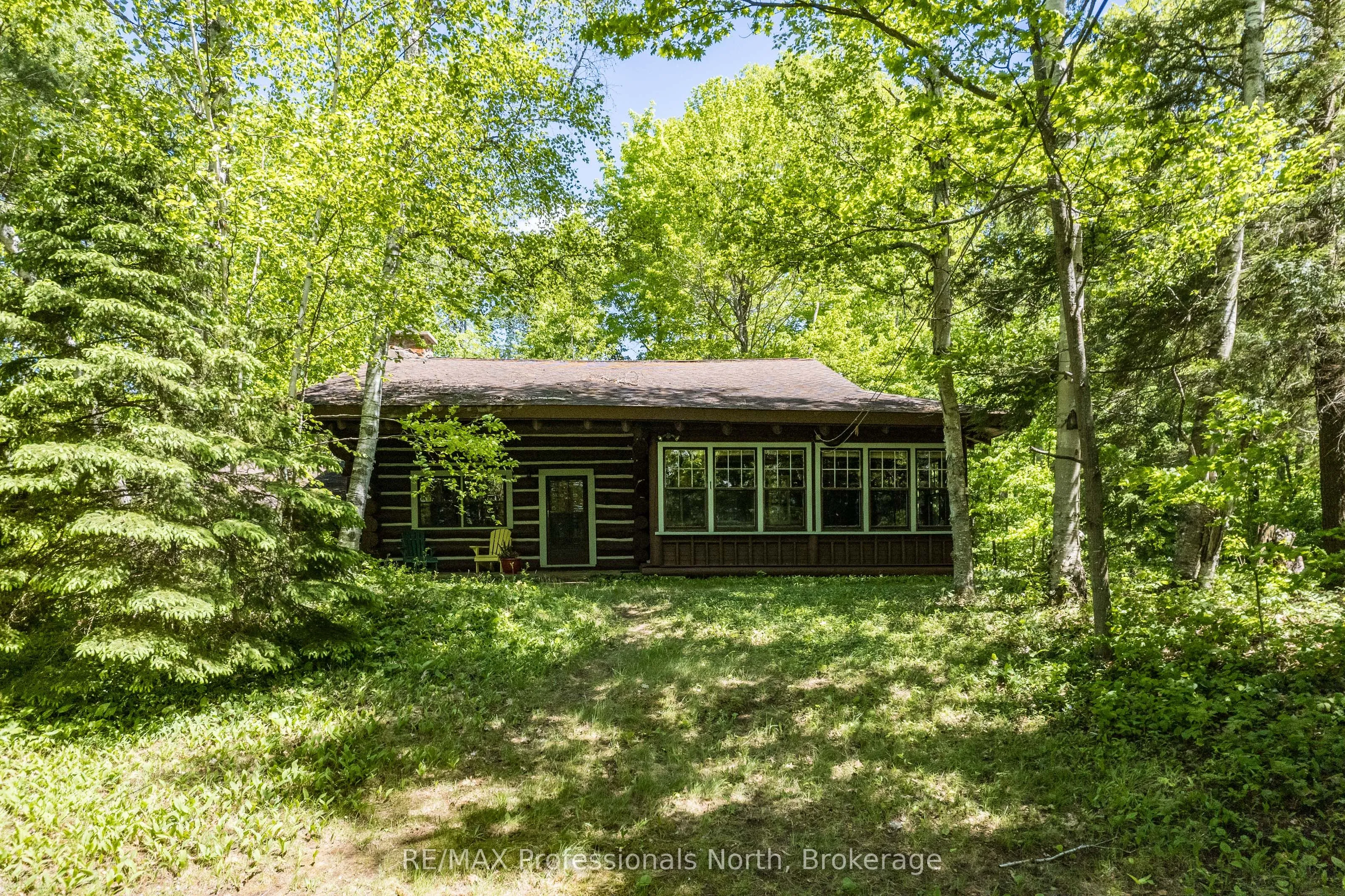 1174 Seabreeze Road, Lake of Bays, ON P0A 1H0