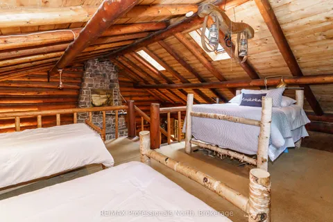 1174 Seabreeze Road, Lake of Bays, ON P0A 1H0