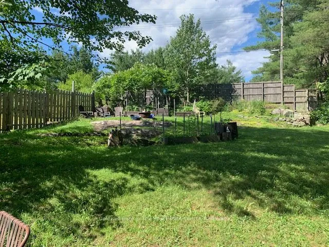 822 Pinedale Road, Gravenhurst, ON P1P 1L3