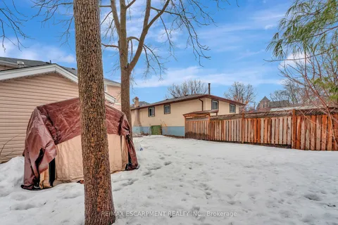 23 Palace Street, Brantford, ON N3T 3W5