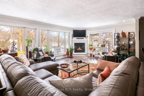 128 5th "A" Street, Owen Sound, ON N4K 1E6