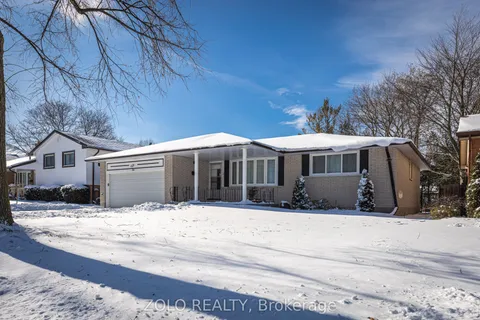 31 Applewood Lane, London South, ON N6J 3P9