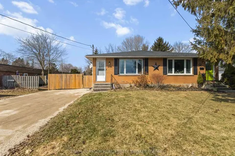 246 MCKELLAR Street, Southwest Middlesex, ON N0L 1M0