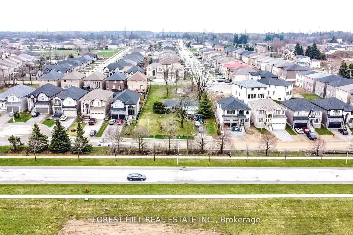 237 Springbrook Avenue, Hamilton, ON L9G 3K9