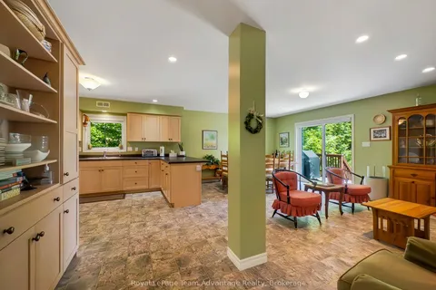 3 LYNDSEY Lane, McKellar, ON P2A 0B5