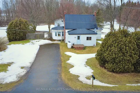 14677 Dafoe Road, South Stormont, ON K0C 1M0