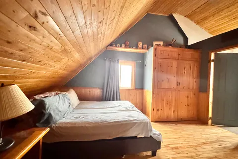 14677 Dafoe Road, South Stormont, ON K0C 1M0