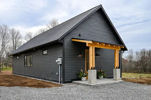 25 Carleton Street, Rideau Lakes, ON K0G 1P0