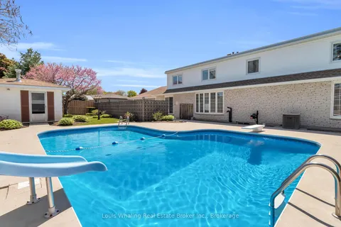 241 4th Avenue, ON N4N 2B6