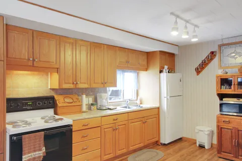 187 Warner Bay Road, Northern Bruce Peninsula, ON N0H 1W0