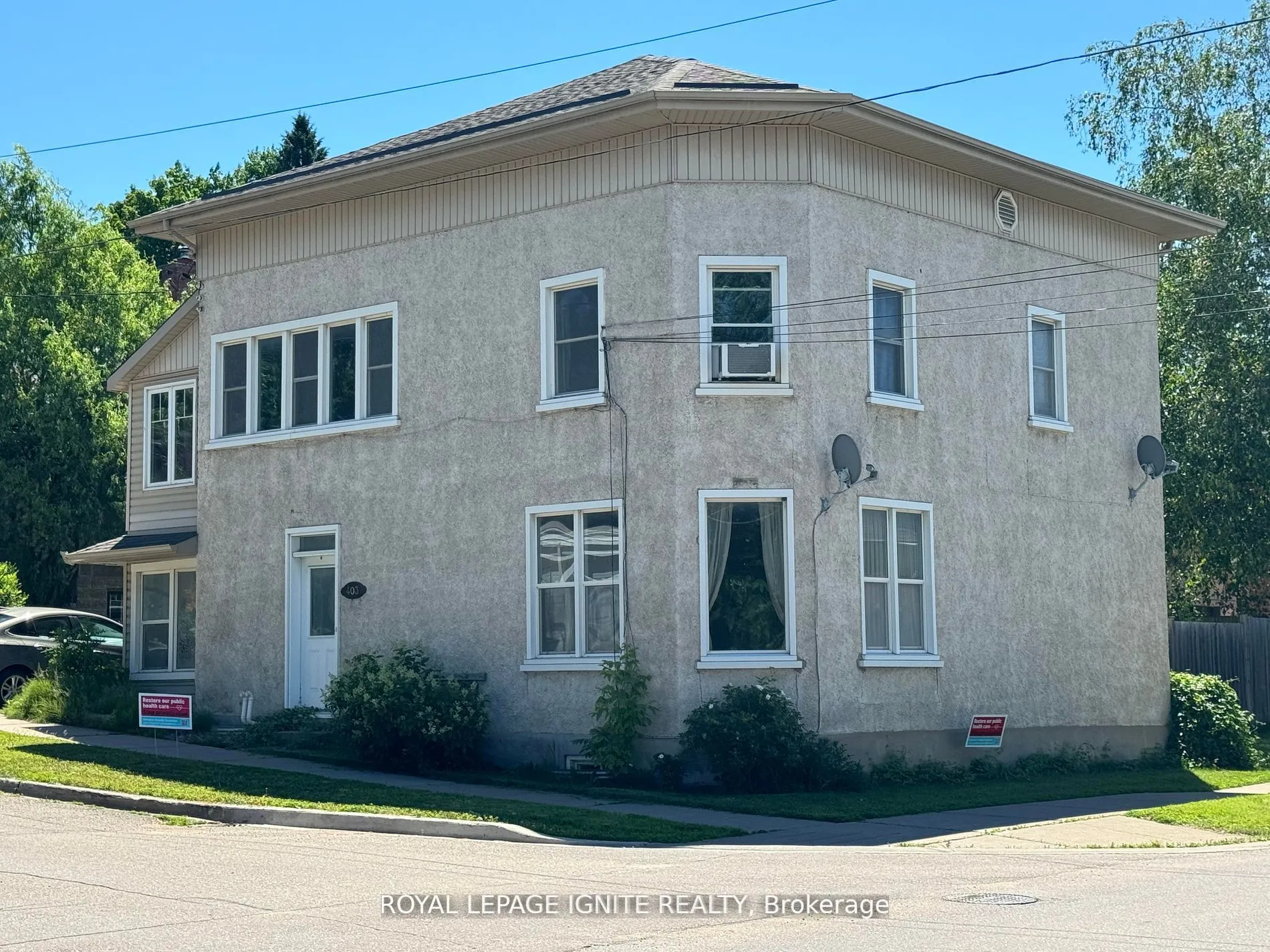 403 Mackay Street, Pembroke, ON K8A 1E3