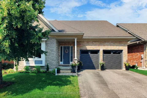 200 Kingfisher Drive, Mono, ON L9W 0B3