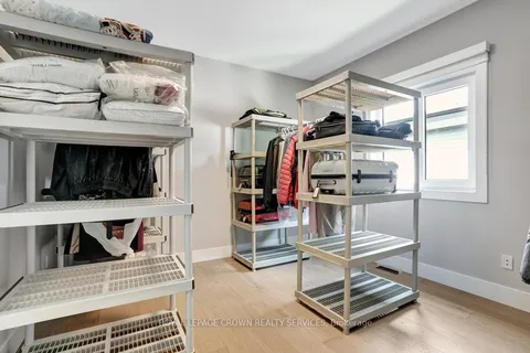 2208 Red Thorne Avenue, London South, ON N6P 0E5