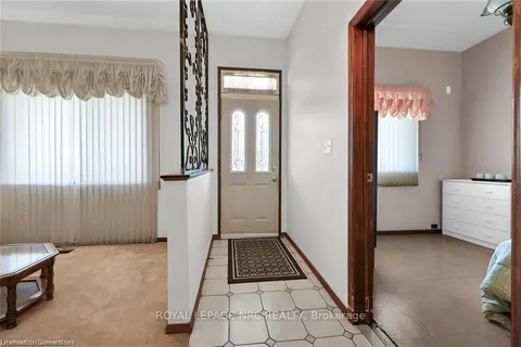 175 VICTORIA Avenue, Hamilton, ON L8L 5E9