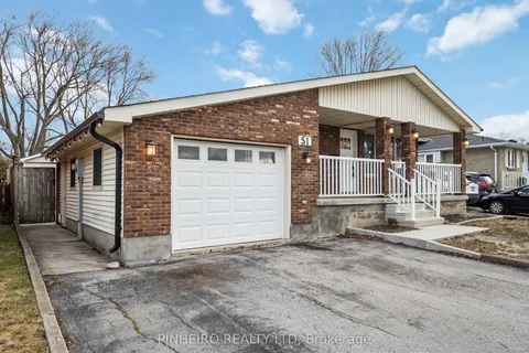 51 Barrett Crescent, London South, ON N6E 1T4
