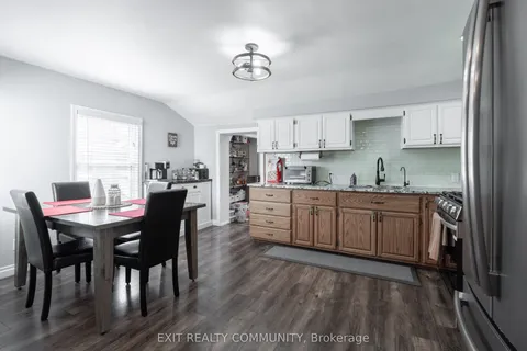 30060 West Bothwell Road, Chatham-Kent, ON N0P 1C0