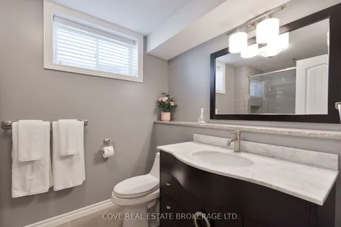 792 Redtail Trail, ON N6H 5X3