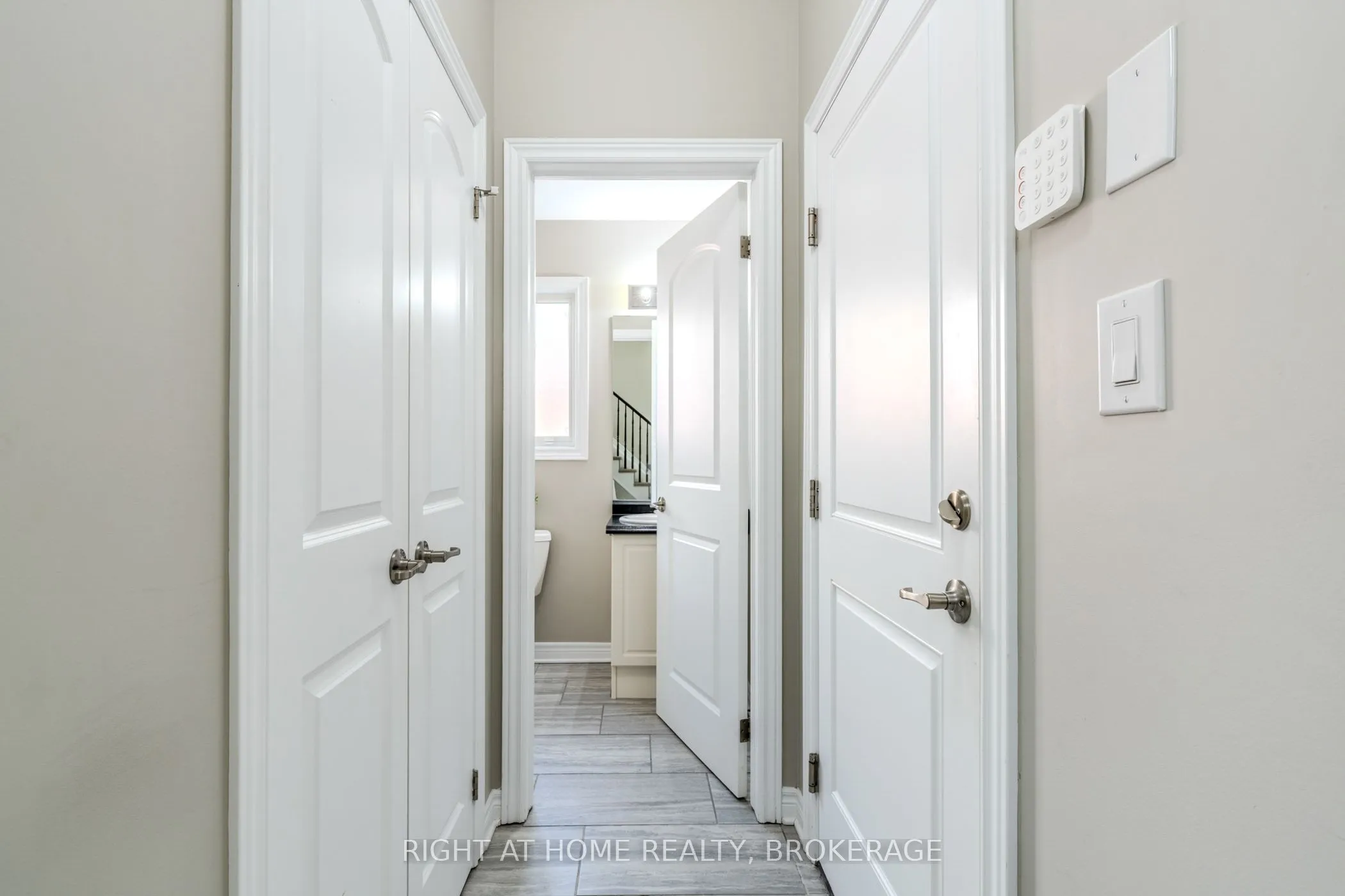 7787 Hanniwell Street, Niagara Falls, ON L2G 0H5