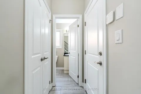 7787 Hanniwell Street, Niagara Falls, ON L2G 0H5