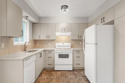 430 Lawler Crescent, Orleans - Cumberland and Area, ON K4A 3Y3
