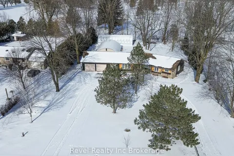 3880 Dundas Street, Thames Centre, ON N5V 5C6