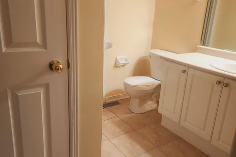 77 Jarvis Drive, Port Hope, ON L1A 4K5