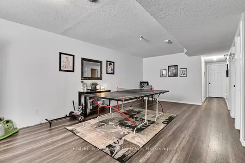 2 Terrance Drive, Petawawa, ON K8H 0G3