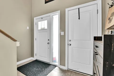 2 Terrance Drive, Petawawa, ON K8H 0G3