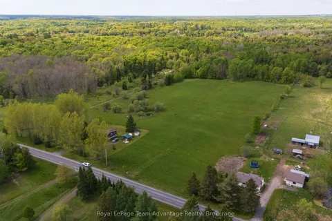 13 Lakeside Drive, McKellar, ON P2A 0B4