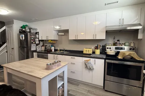 75 Cleveland Place, London South, ON N5Z 4T5