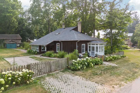 26 Bayfield Terrace, Bluewater, ON N0M 1G0