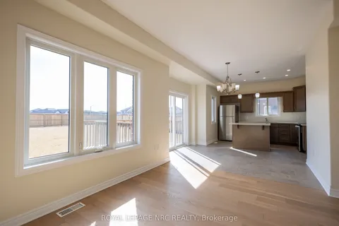 33 Cinnamon Street, Thorold, ON L2V 0H6