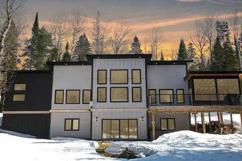 1086 Stothart Creek Road, Dysart et al, ON K0M 1S0