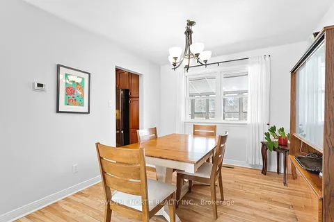 639 Chadburn Avenue, Alta Vista and Area, ON K1G 0Y6